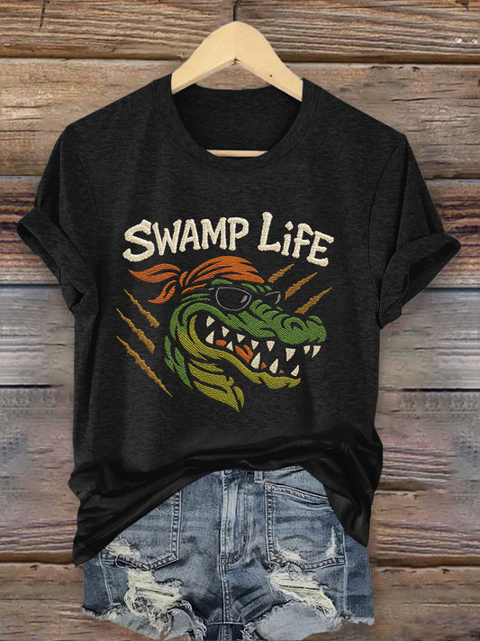 Retro Alligator Alcatraz Funny Florida Everglades Art Casual T-Shirt