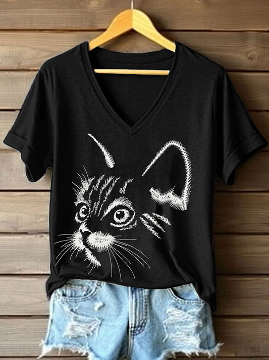 Women's Cat Face Embroidered V-neck T-shirt